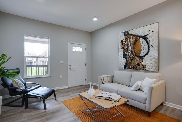 295 W Park Avenue, Columbus, OH 43223