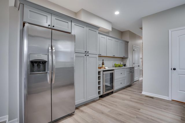 295 W Park Avenue, Columbus, OH 43223