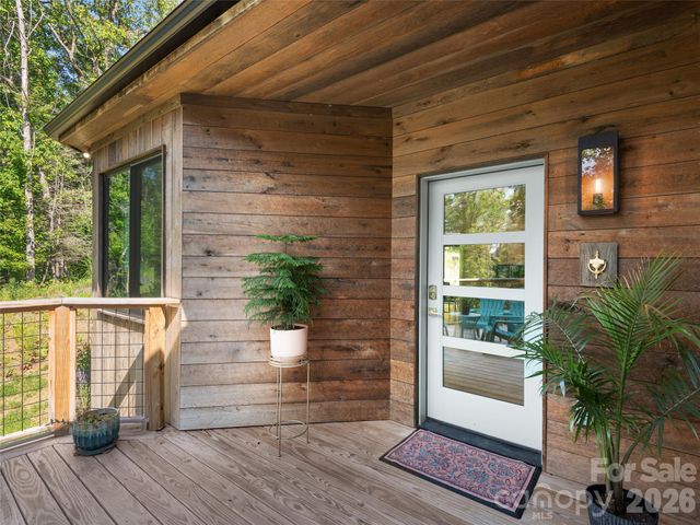 184 Sandys Home Place, Mars Hill, NC 28754
