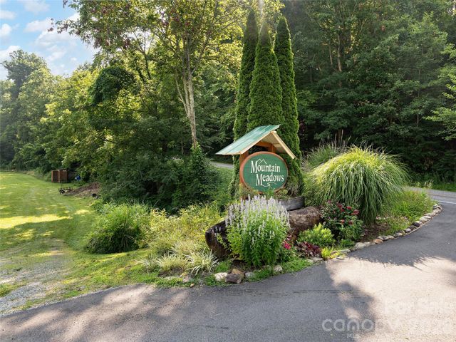 184 Sandys Home Place, Mars Hill, NC 28754