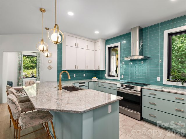 184 Sandys Home Place, Mars Hill, NC 28754