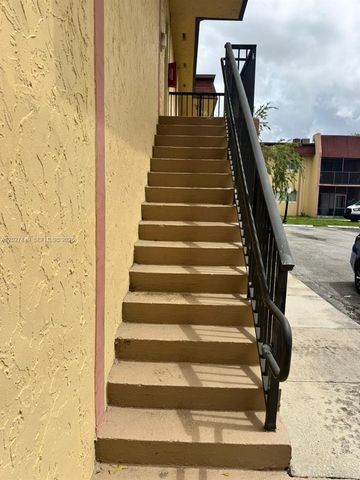 2854 NW 55th Avenue 2B, Lauderhill, FL 33313