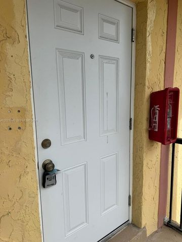 2854 NW 55th Avenue 2B, Lauderhill, FL 33313