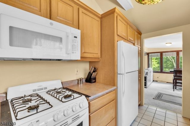 41 E Shore Rd, Jefferson Twp., NJ 07849