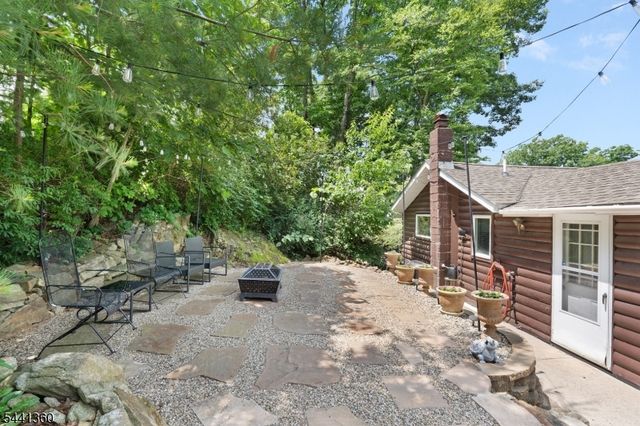 41 E Shore Rd, Jefferson Twp., NJ 07849