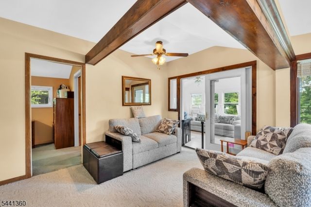 41 E Shore Rd, Jefferson Twp., NJ 07849
