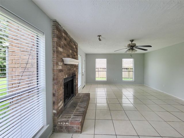 1454 Plumwood, Houston, TX 77014