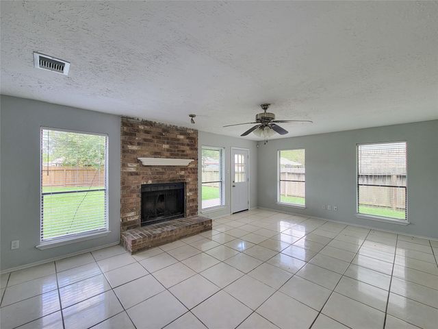 1454 Plumwood, Houston, TX 77014