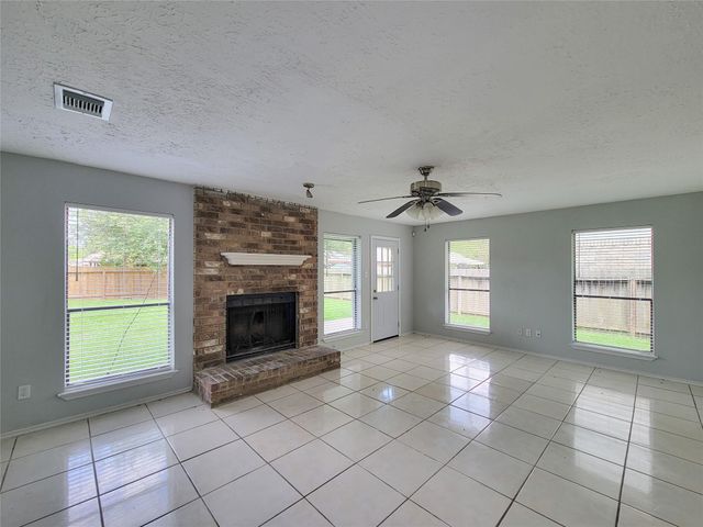 1454 Plumwood, Houston, TX 77014