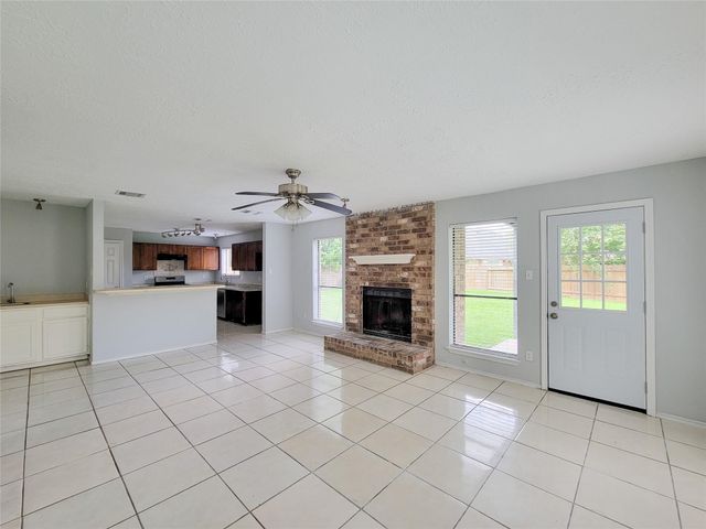 1454 Plumwood, Houston, TX 77014