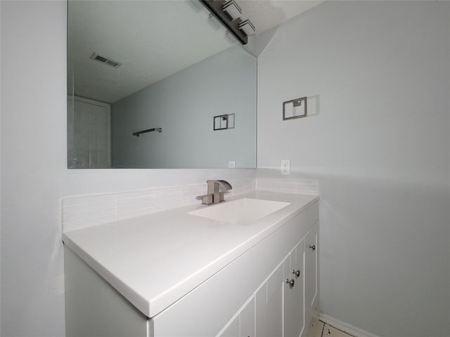 1454 Plumwood, Houston, TX 77014