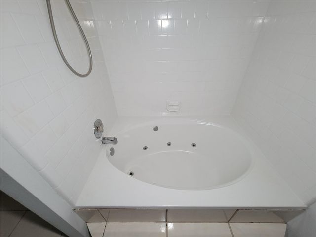 1454 Plumwood, Houston, TX 77014
