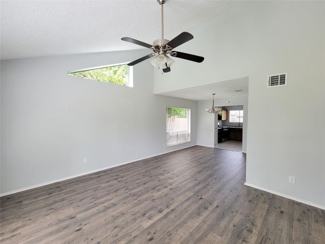 1454 Plumwood, Houston, TX 77014