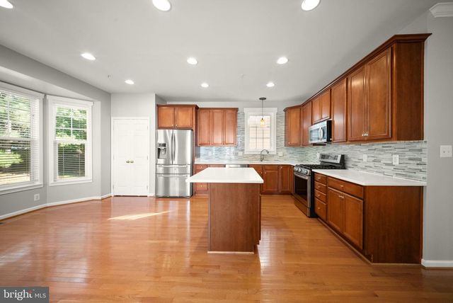 14368 SHARPSHINNED DR, Gainesville, VA 20155