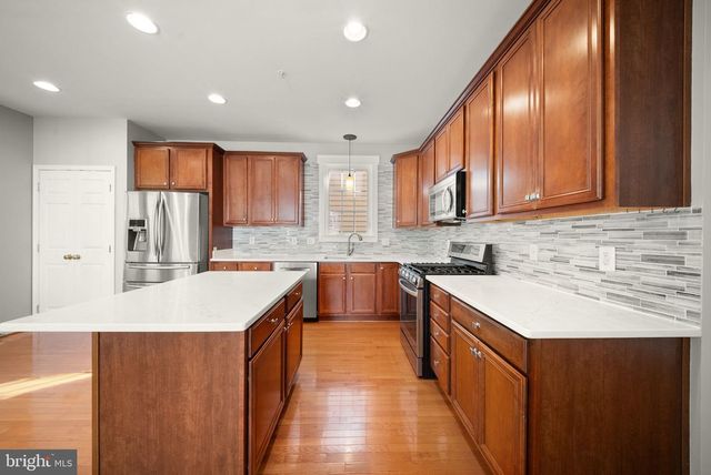 14368 SHARPSHINNED DR, Gainesville, VA 20155