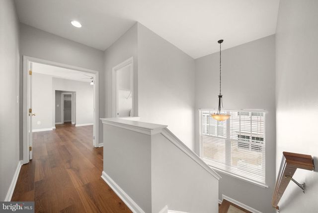 14368 SHARPSHINNED DR, Gainesville, VA 20155