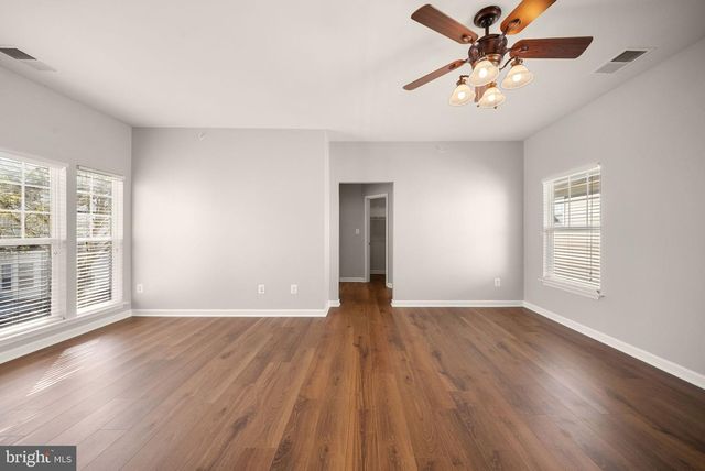 14368 SHARPSHINNED DR, Gainesville, VA 20155