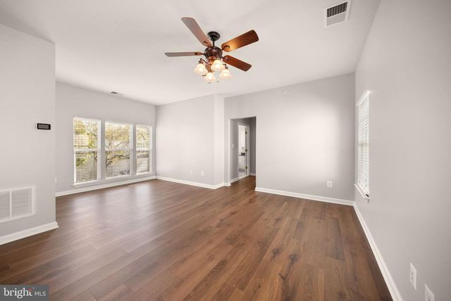 14368 SHARPSHINNED DR, Gainesville, VA 20155