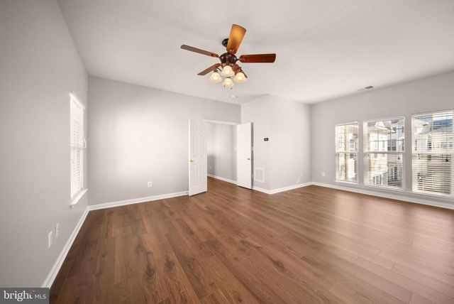 14368 SHARPSHINNED DR, Gainesville, VA 20155