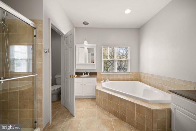 14368 SHARPSHINNED DR, Gainesville, VA 20155