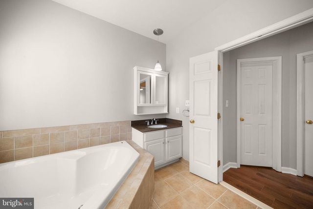 14368 SHARPSHINNED DR, Gainesville, VA 20155