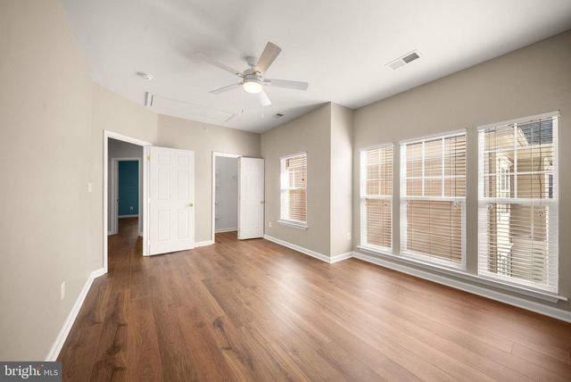 14368 SHARPSHINNED DR, Gainesville, VA 20155