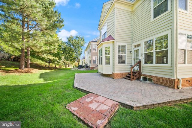 14368 SHARPSHINNED DR, Gainesville, VA 20155