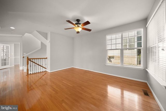 14368 SHARPSHINNED DR, Gainesville, VA 20155