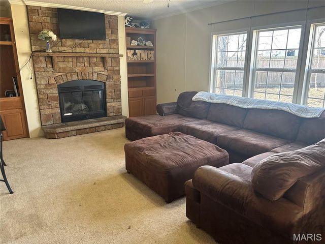 214 College Circle, Eolia, MO 63344