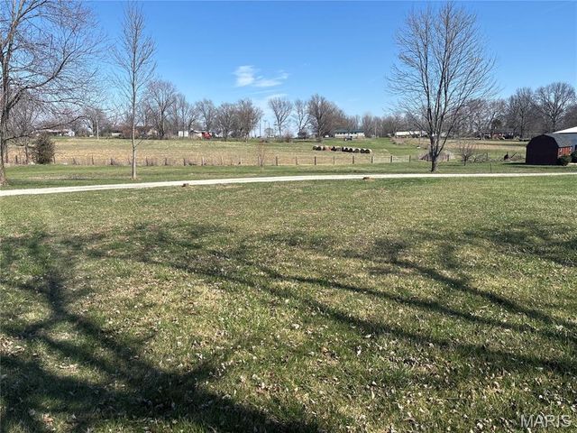 214 College Circle, Eolia, MO 63344