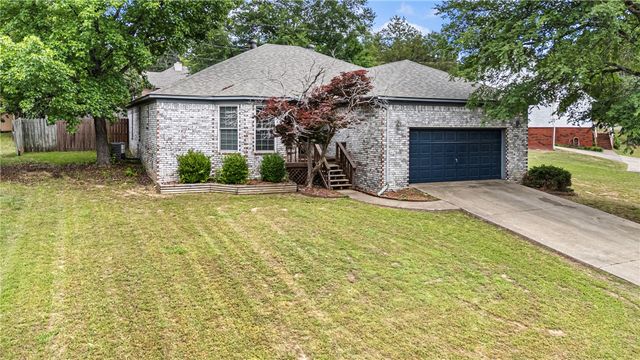 309 Preston Drive, Russellville, AR 72802