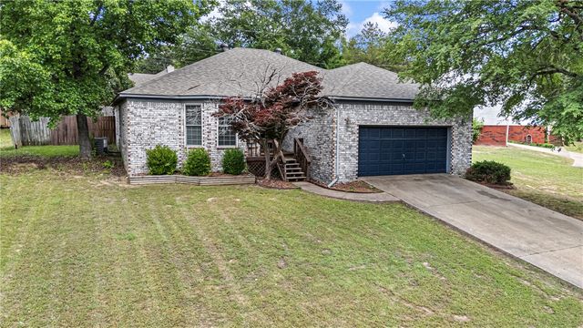 309 Preston Drive, Russellville, AR 72802