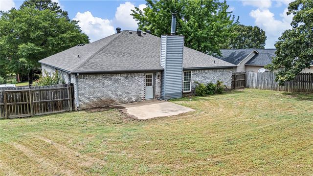 309 Preston Drive, Russellville, AR 72802