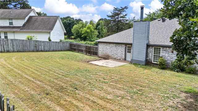 309 Preston Drive, Russellville, AR 72802