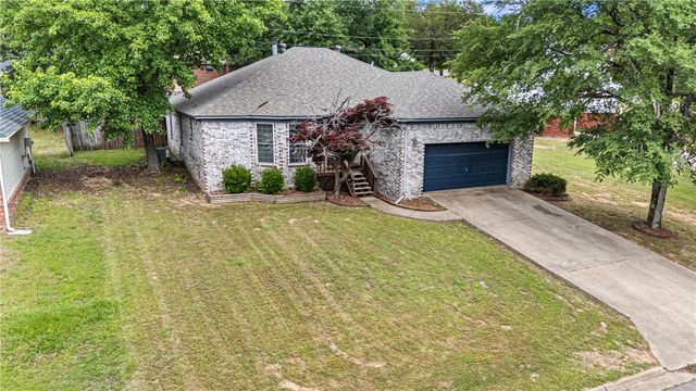 309 Preston Drive, Russellville, AR 72802