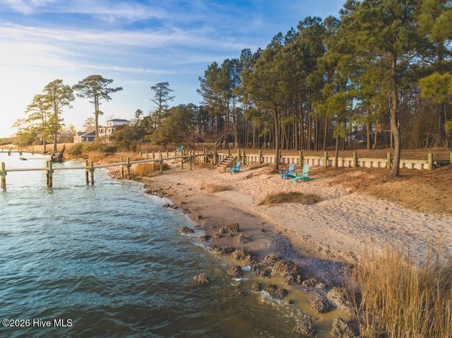 111 Wild Cherry Lane, Arapahoe, NC 28510