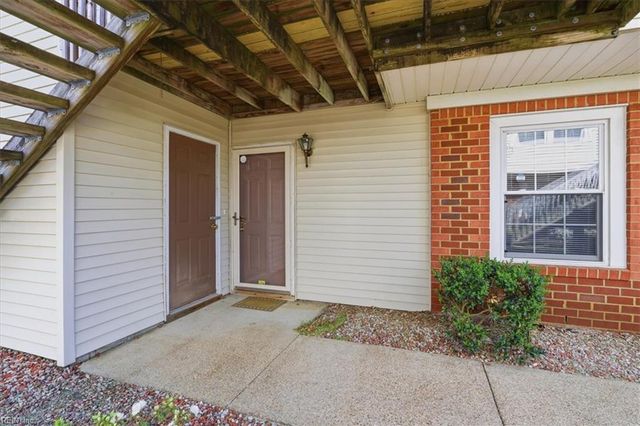 5041 Gatehouse WAY, Virginia Beach, VA 23455