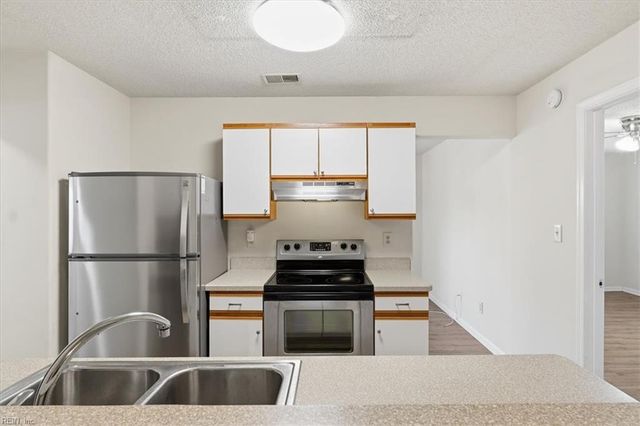 5041 Gatehouse WAY, Virginia Beach, VA 23455