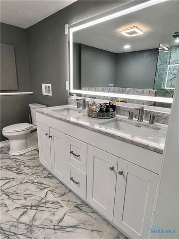 3533 Willow Brook Ln, Toledo, OH 43611