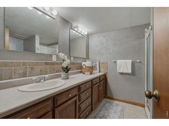 2550 Farisita Dr, Loveland, CO 80538