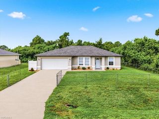 5217 3rd ST W, Lehigh Acres, FL 33971