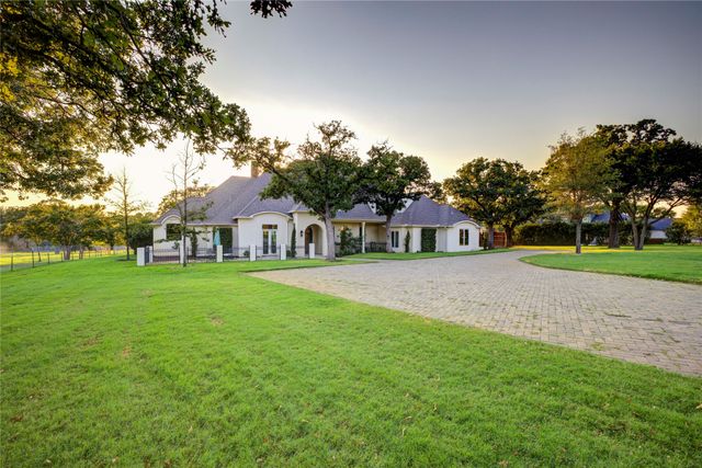 2450 Post Oak Drive, Corinth, TX 76210