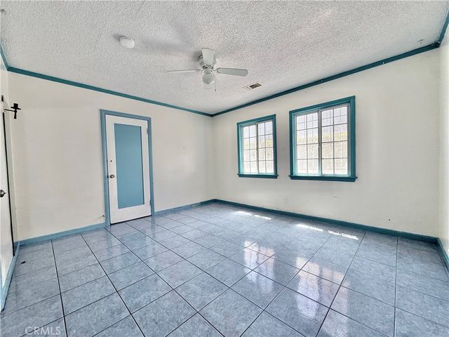 6702 Haas Avenue, Los Angeles, CA 90047