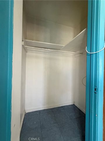 6702 Haas Avenue, Los Angeles, CA 90047