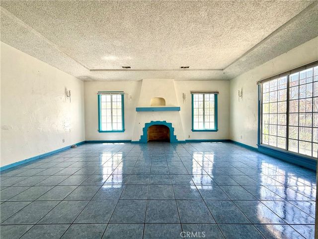 6702 Haas Avenue, Los Angeles, CA 90047