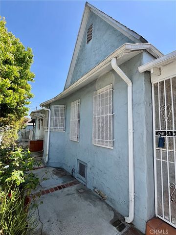 6702 Haas Avenue, Los Angeles, CA 90047