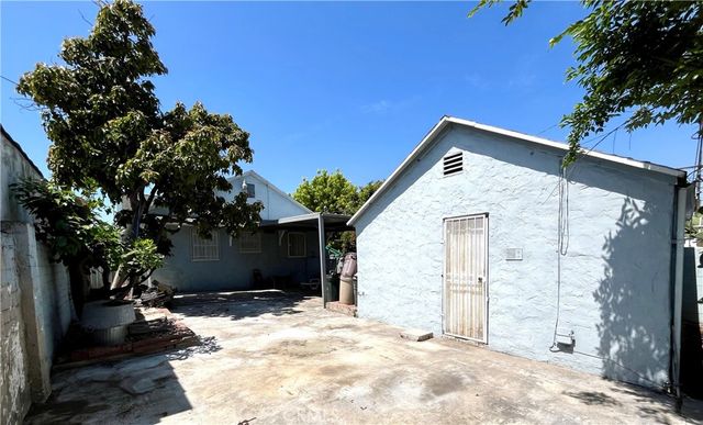 6702 Haas Avenue, Los Angeles, CA 90047