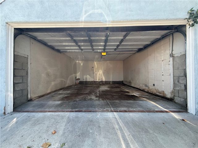 6702 Haas Avenue, Los Angeles, CA 90047