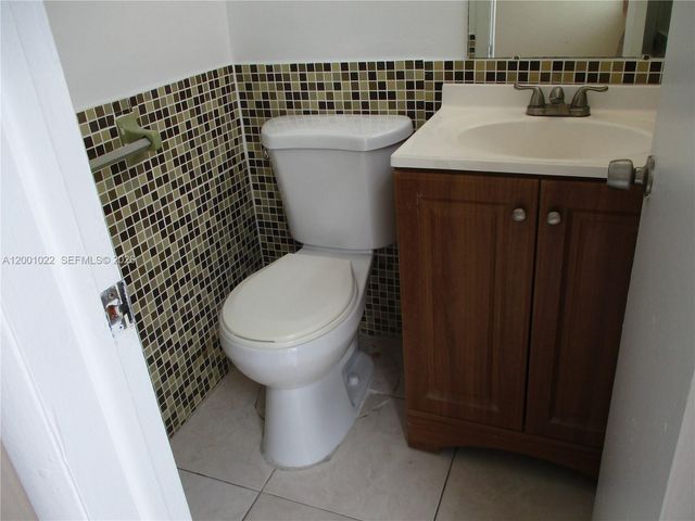 1949 Taylor St 9, Hollywood, FL 33020