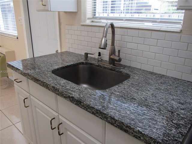 1949 Taylor St 9, Hollywood, FL 33020